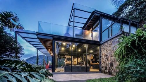 遠泰 精致的裝配式鋼結(jié)構(gòu)住宅,神秘又不失奢華